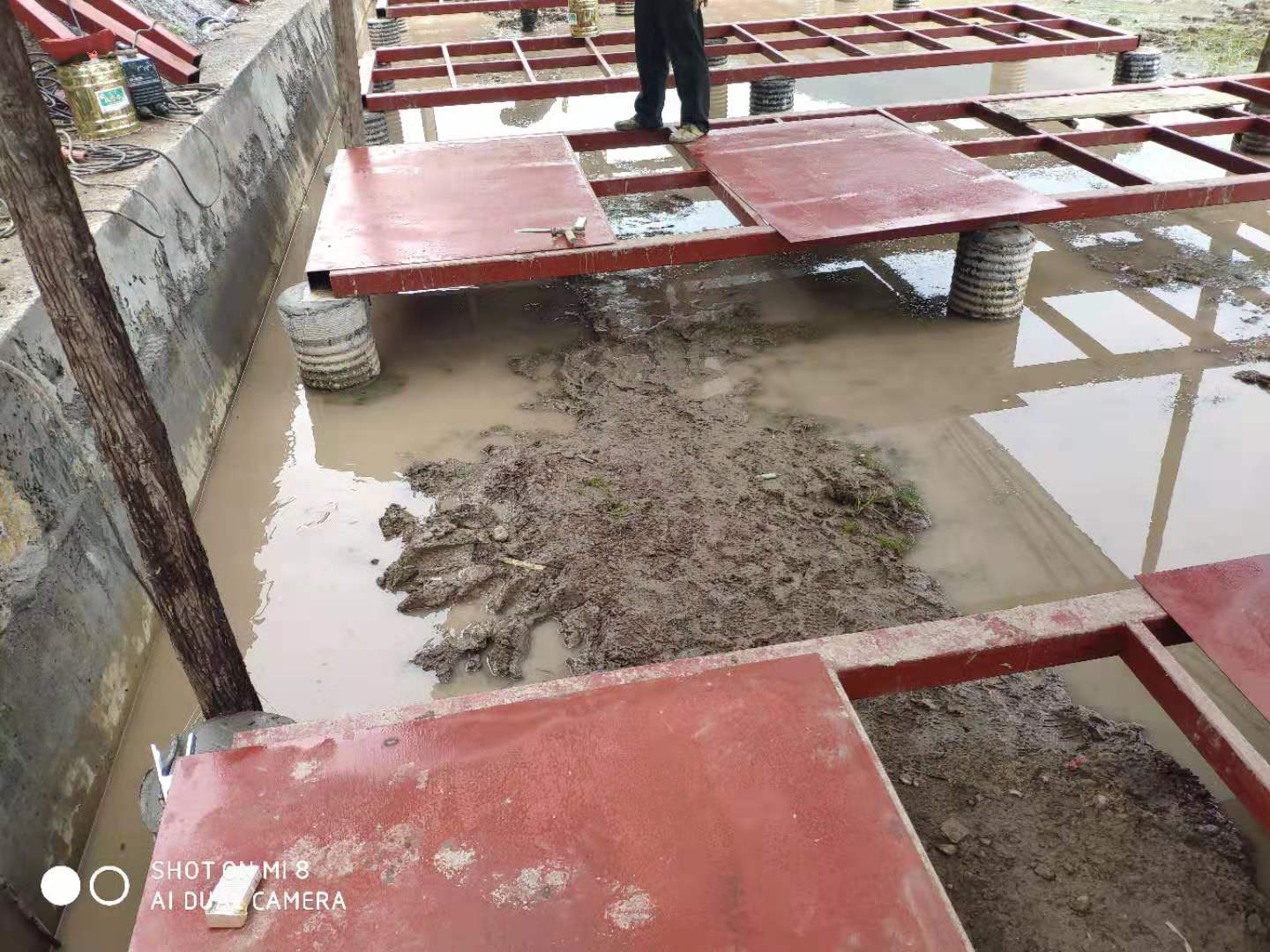 集裝箱養(yǎng)魚項(xiàng)目施工過程三